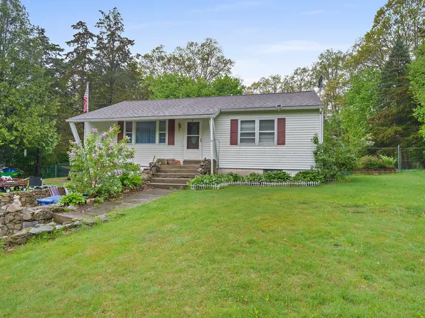 5 Stone Court, Ledyard, CT 06335