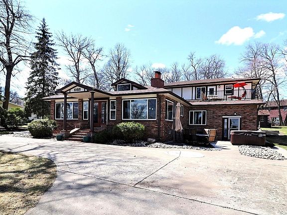 2nd image of 1088 W Lake Dr