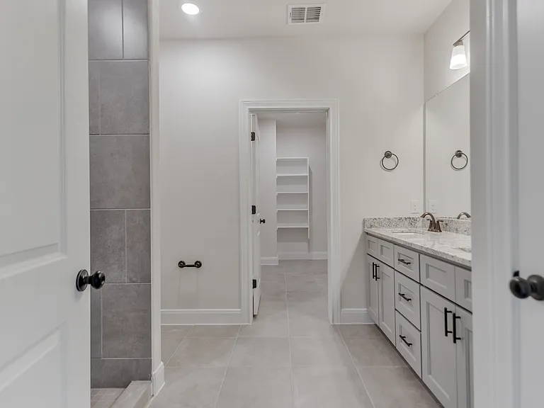 600 Park Cir — Photo 27