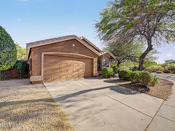 2nd image of 4205 E Chaparosa Way