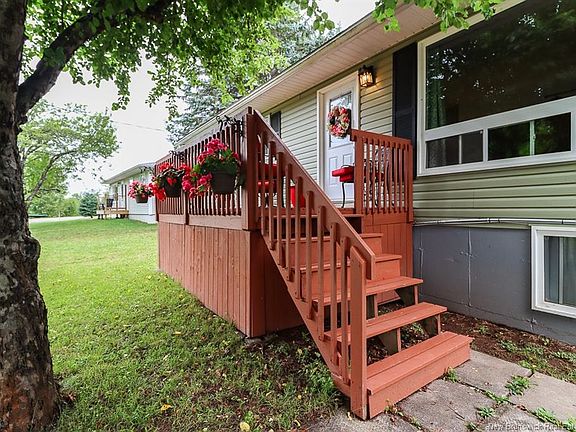 3rd image of 3 Fairmont Dr