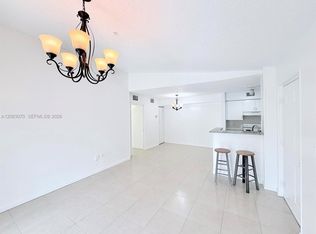 Enclave, Hollywood, FL 33025