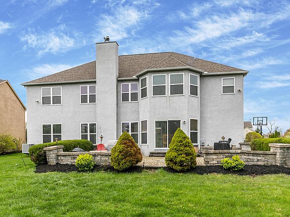 4th image of 6274 Parkmeadow Ln