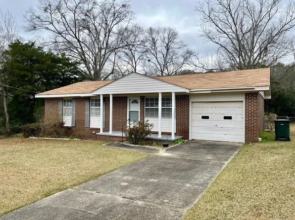 104 Lori Ln, Andalusia, AL 36420