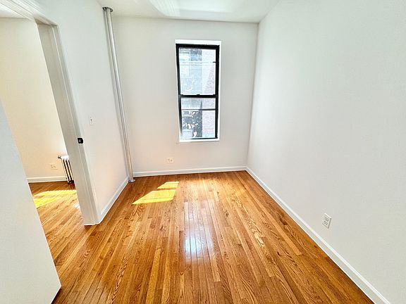 3rd image of 360 W 15th St Unit 201