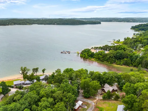 1370 Flat Woods Rd, Dandridge, TN 37725