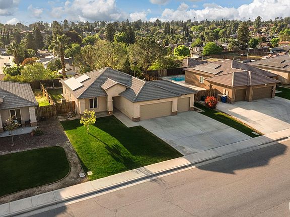 2nd image of 3702 Balvicar Dr