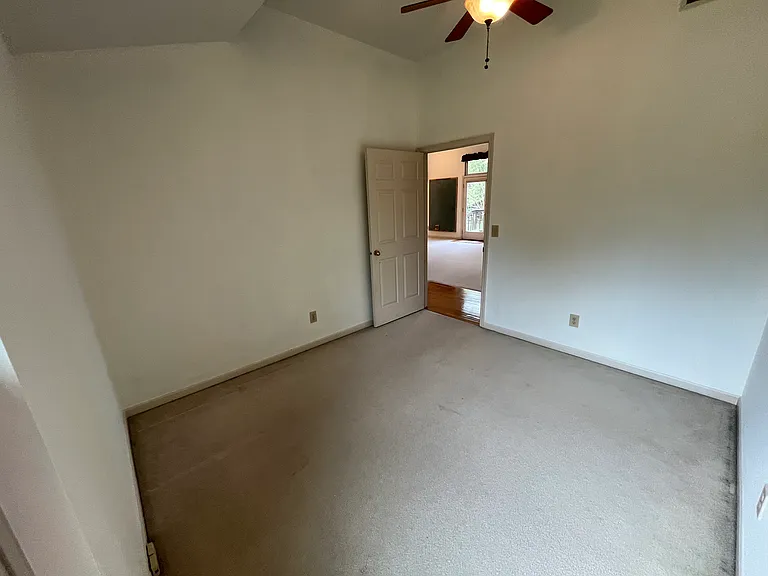 6400 Belmont Park Ct — Photo 22