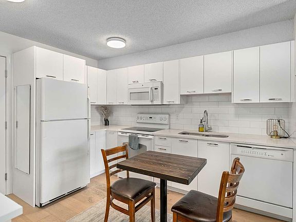 3rd image of 2395 Eversyde Ave SW #1145