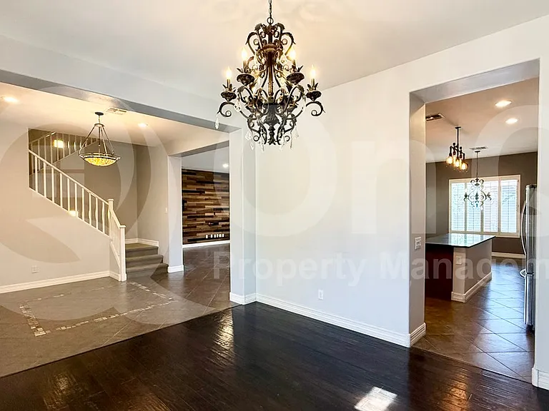 3115 E Ironside Ct — Photo 9