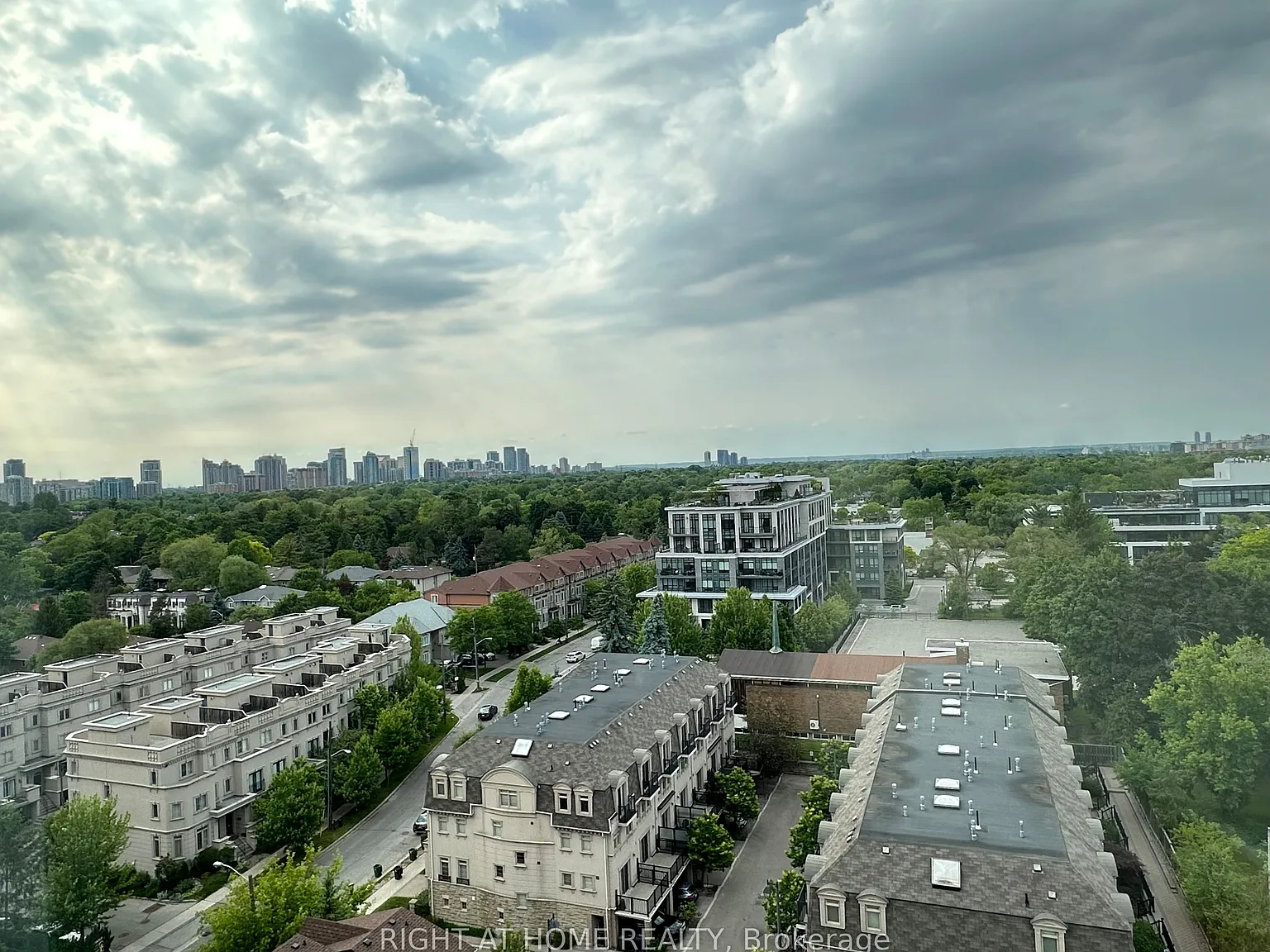 3 bed, $3,890 — Photo 1
