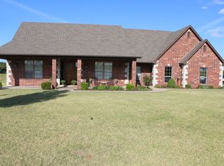 207 N Richland Rd, Tuttle, OK 73089