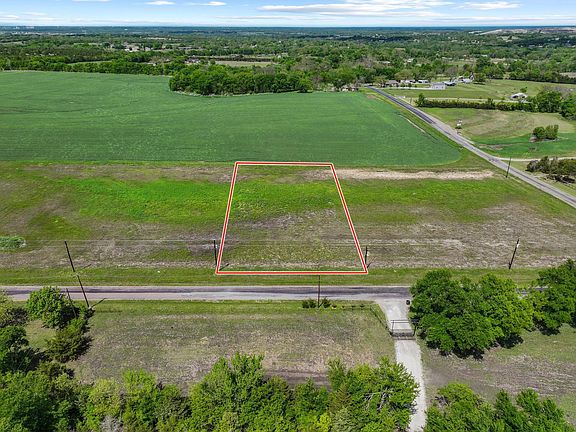3rd image of Schneider Rd