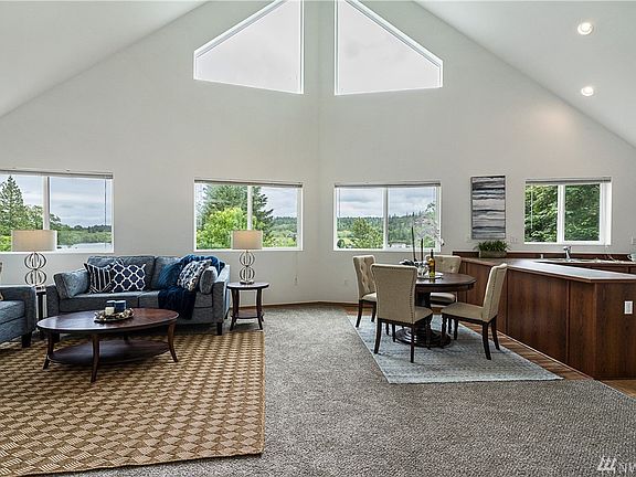 5th image of 4554 SE Greenshores Dr