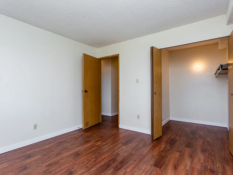 8200 Colonial Dr — Photo 11