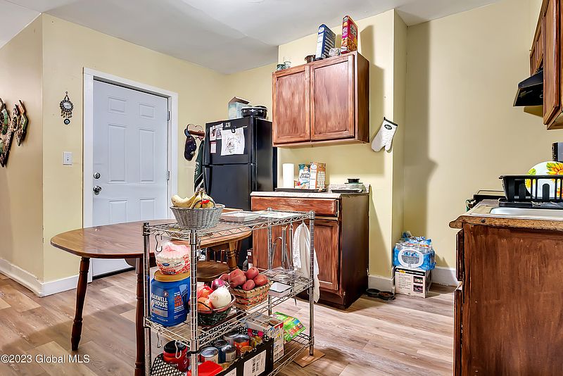 4th image of 477-479 1st Street