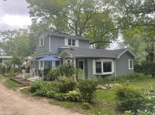 1137 Dorwood Dr, Lake Geneva, WI 53147