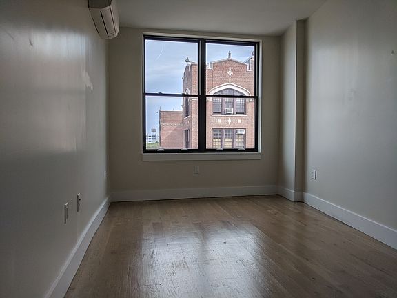 3rd image of 333 Cypress Ave APT 3B
