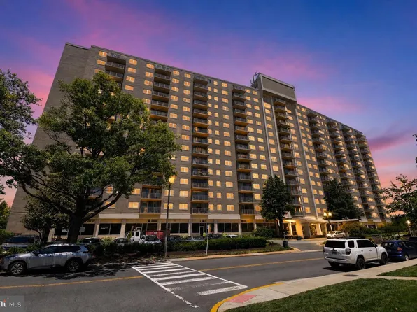1225 Martha Custis Dr APT 415, Alexandria, VA 22302