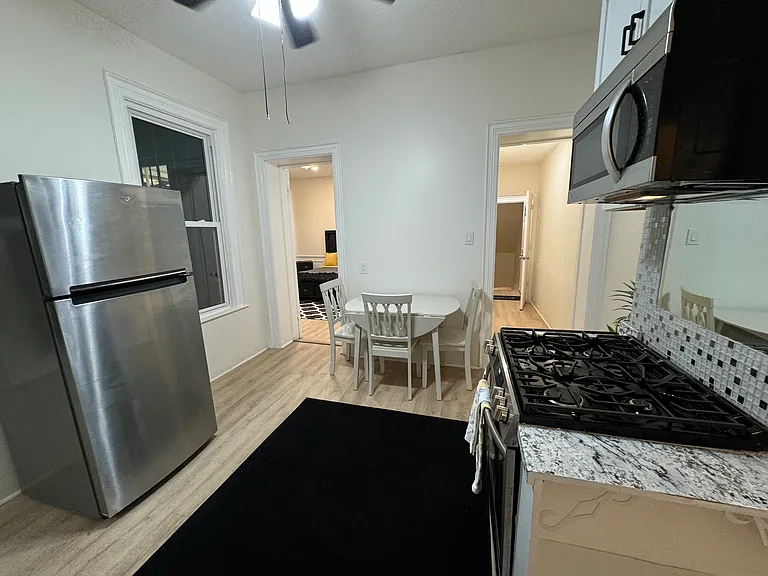 4 Montrose St #1 — Photo 7