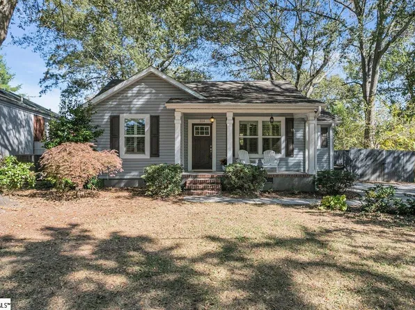 314 Willow Springs Dr, Greenville, SC 29607
