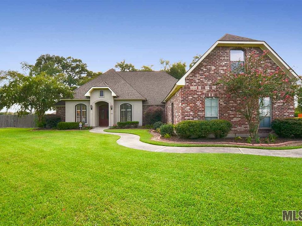 1st image of 8459 Pin Oak Dr