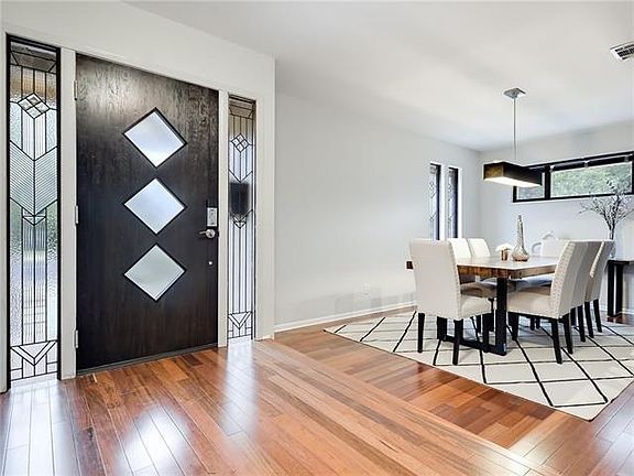 4th image of 2108 Teakwood Dr