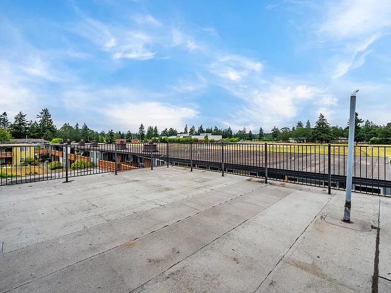 30 Thunderbird Pkwy SW #B-10 — Photo 37