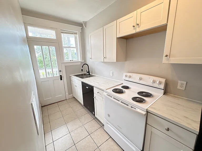 3512 Alberta St #2E — Photo 11