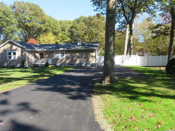 137 W Yaphank Road, Coram, NY 11727