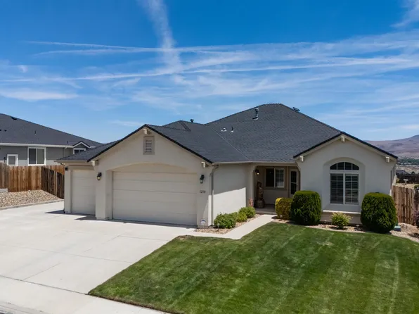 1210 Fuggles Dr, Sparks, NV 89441