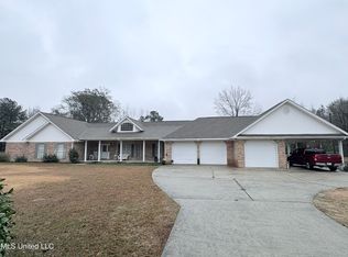 198 McGilvary Rd, Petal, MS 39465