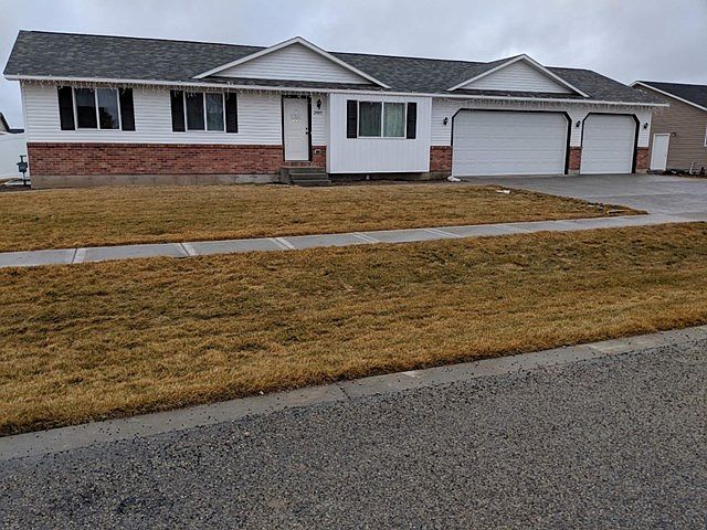 1st image of 2883 N Sunlight Dr
