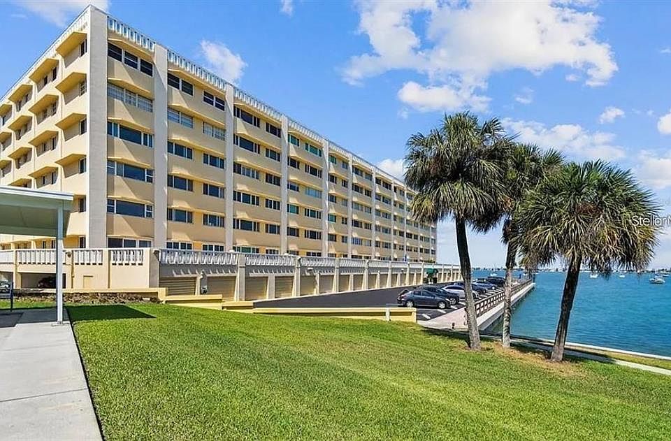 1st image of 100 Bluff View Dr APT 308A