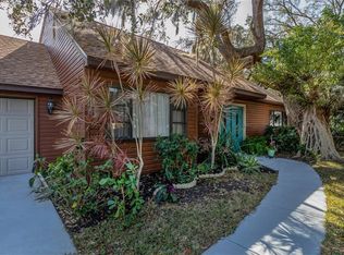 198 Lake Shore Dr, Nokomis, FL 34275