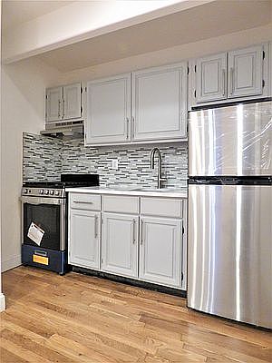 4th image of 525 E 5th St APT 2A