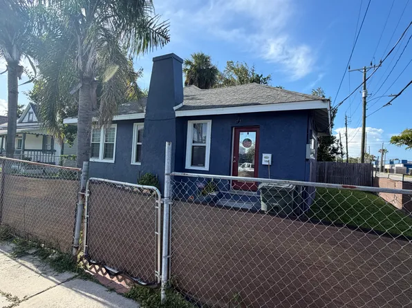 126 N Charles St, Daytona Beach, FL 32114