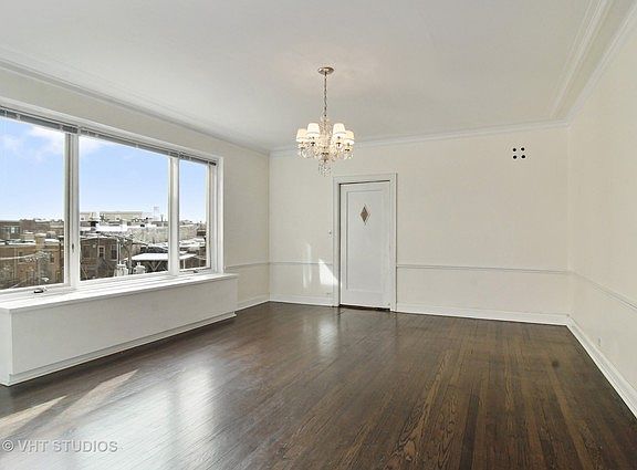 5th image of 2130 N Lincoln Park W APT 5S
