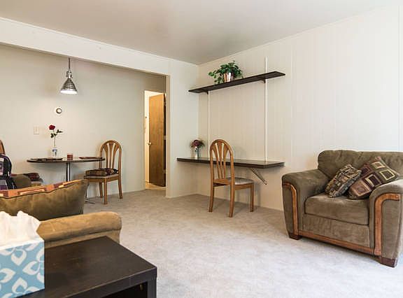 2nd image of 800 Fuller St #36