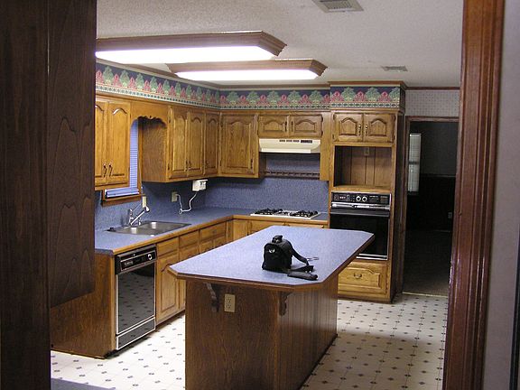 Spacious Kitchen