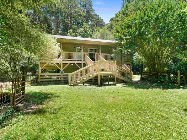 130 Valgarde Ln, Woodruff, SC 29388