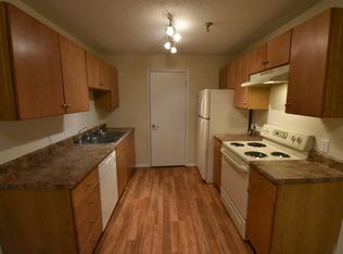 1360 Brook St APT L, Saint Charles, IL 60174