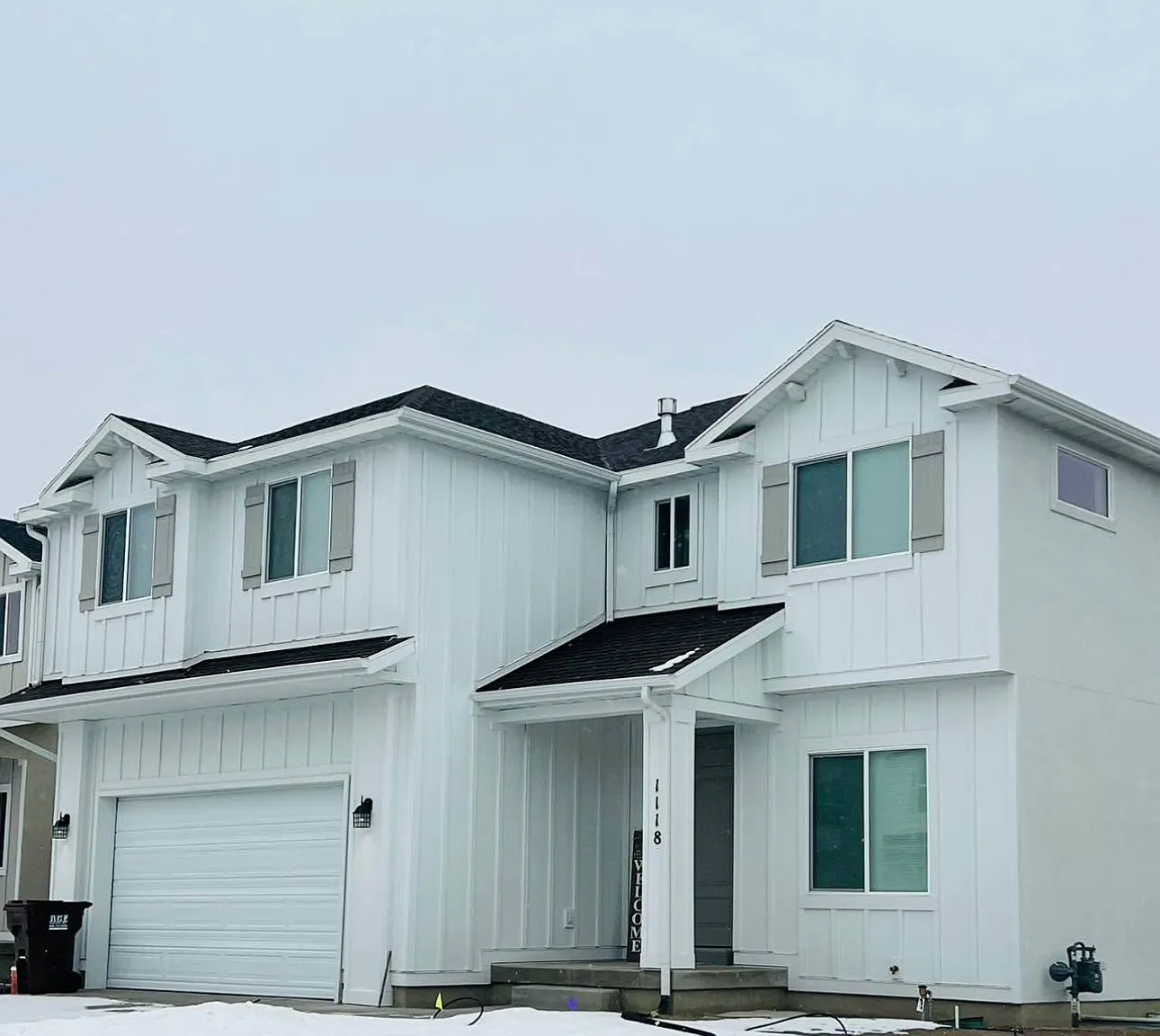 6 bed, 2.5 bath, 2391 sqft, $2,650 — Photo 2