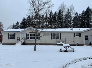 17820 River Ranch Rd, Hersey, MI 49639