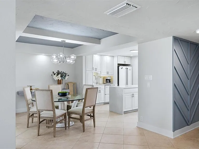 4401 Gulf Of Mexico Dr #907 — Photo 12