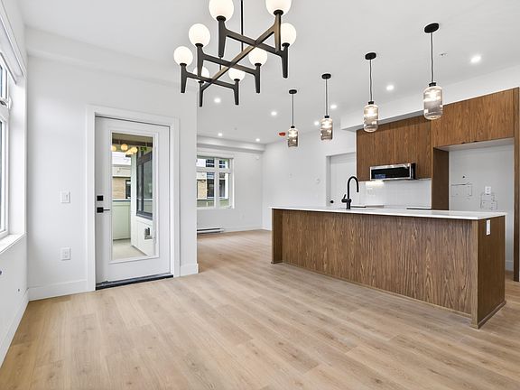 2nd image of 46185 Thomas Rd #305