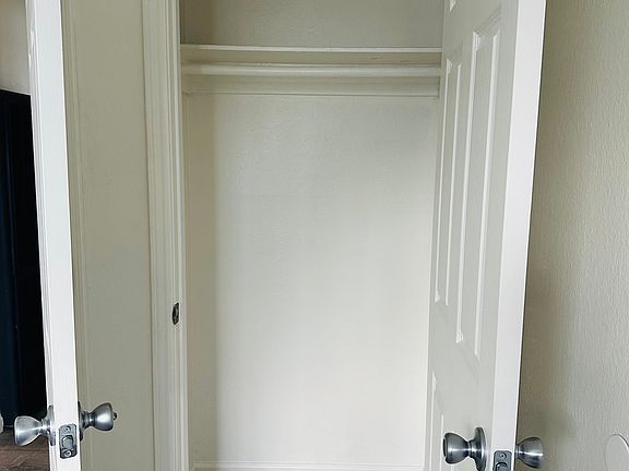 3rd image of 2131 Marlboro Ct #11