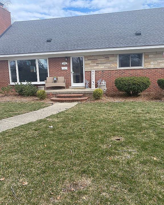 2nd image of 10521 Kolb Ave