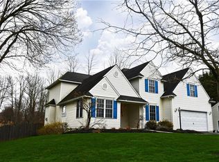 8668 Backstretch Path, Cicero, NY 13039