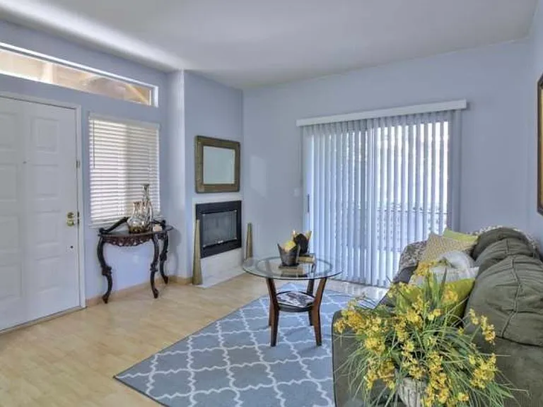 151 Tuscany Ct — Photo 8